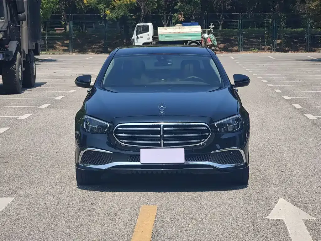 Mercedes-Benz E-Class 2023 из CN, фото 2