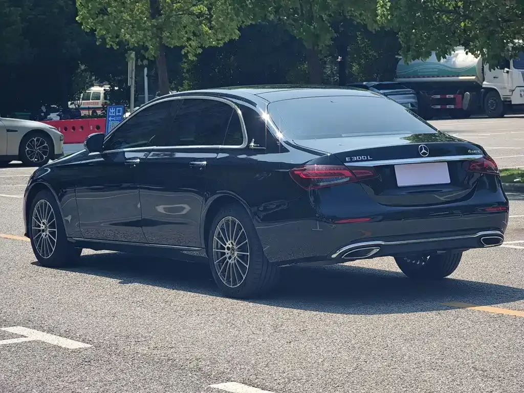 Mercedes-Benz E-Class 2023 из CN, фото 7