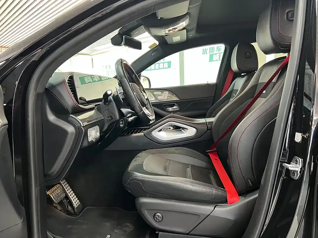 Mercedes-Benz GLE Coupe AMG — фото 7