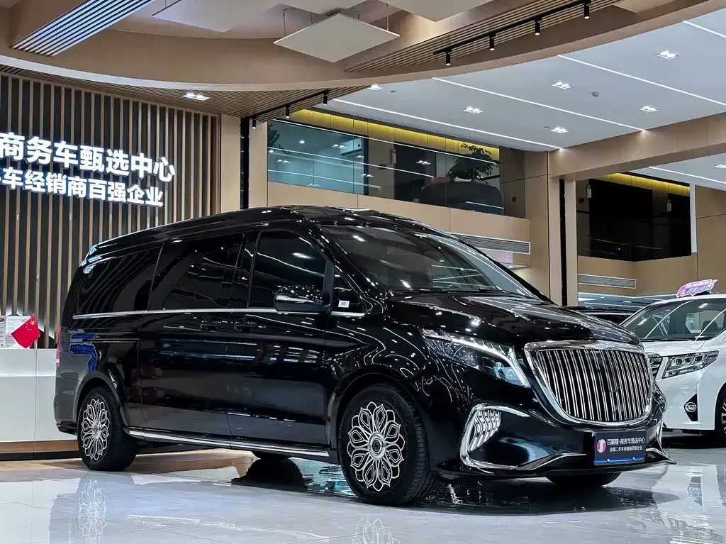 Mercedes-Benz V-Class 2025 из CN, фото 3