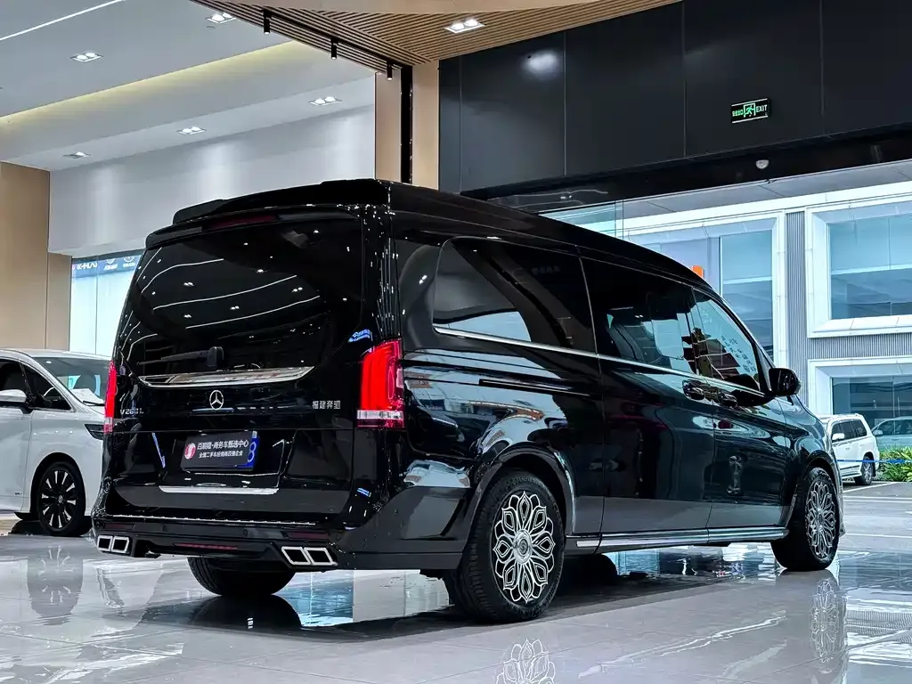 Mercedes-Benz V-Class 2025 из CN, фото 5
