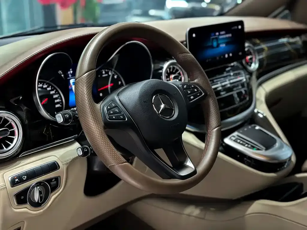 Mercedes-Benz V-Class 2025 из CN, фото 7