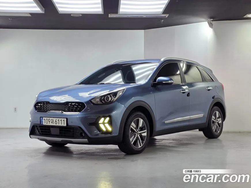 Kia Niro — фото 1
