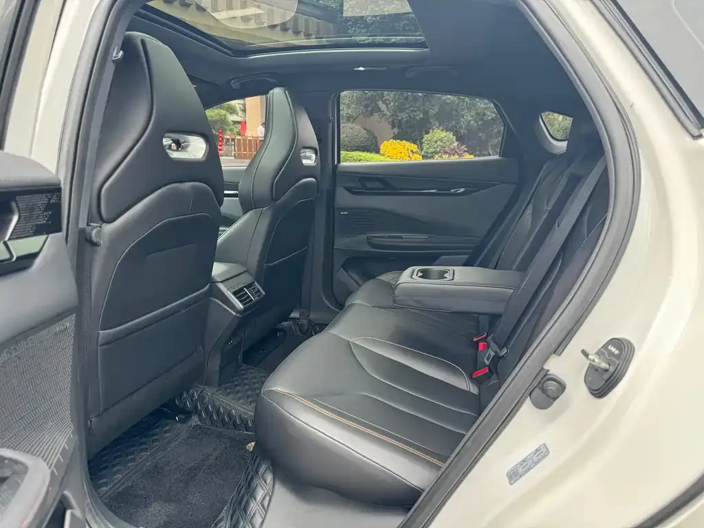 Changan UNI-V 2023 из CN, фото 5