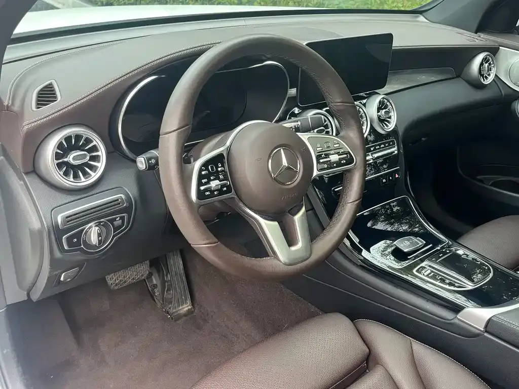 Mercedes-Benz GLC — фото 10