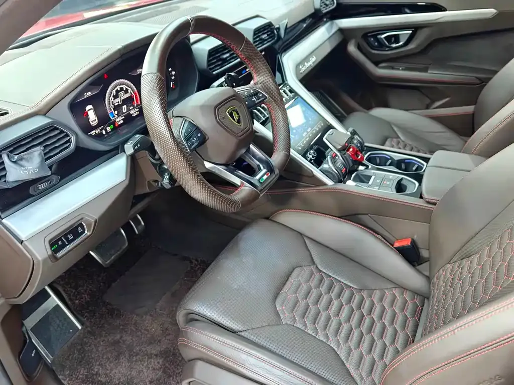 Lamborghini Urus — фото 4