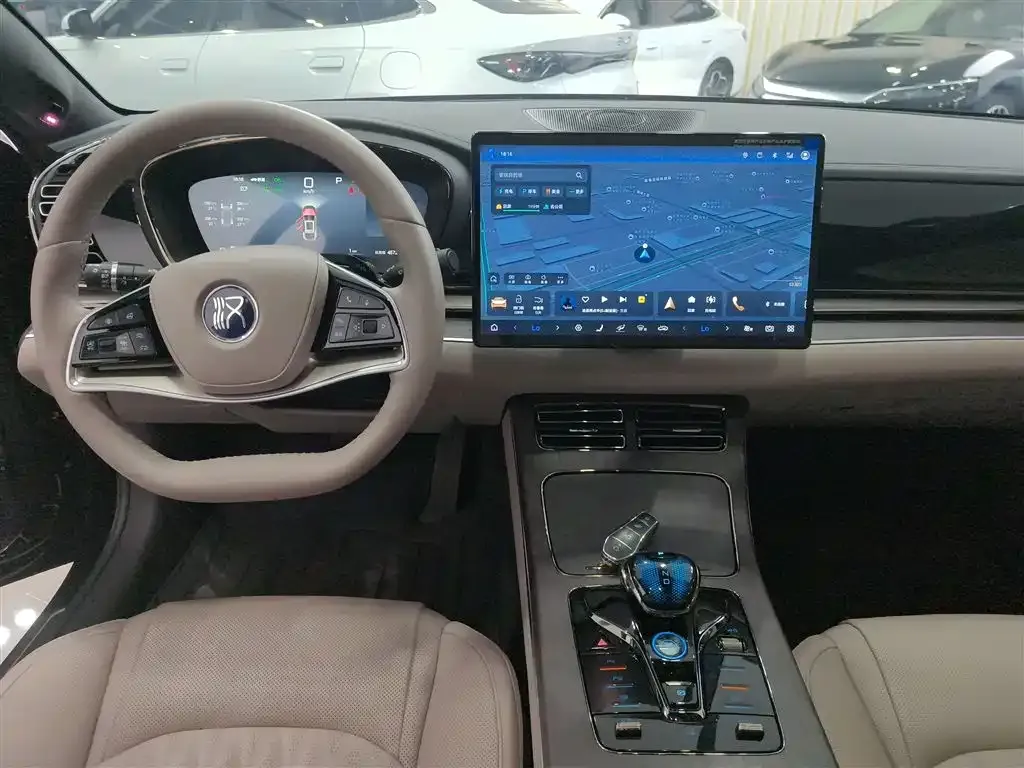 BYD Han 2025 из CN, фото 10