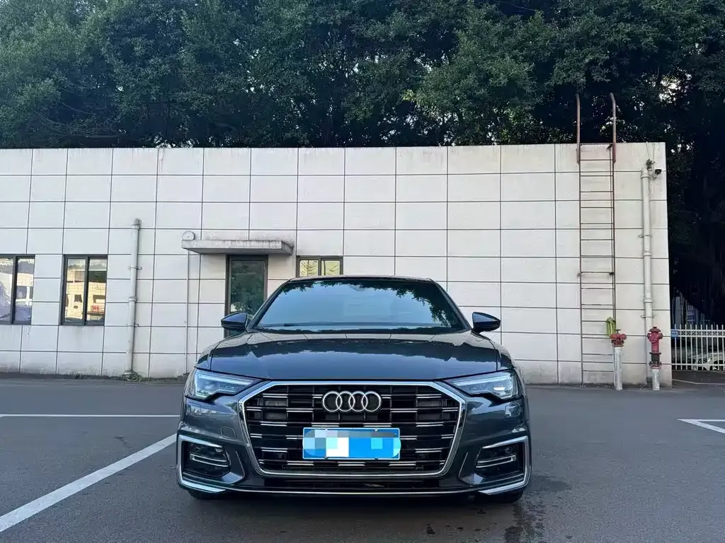Audi A6L — фото 2