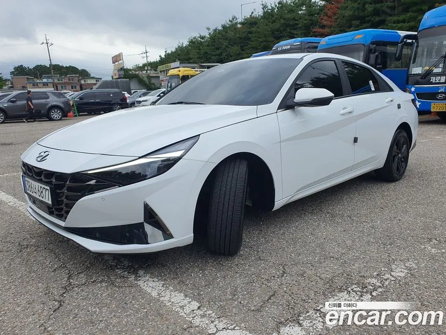 Hyundai AVANTE — фото 2