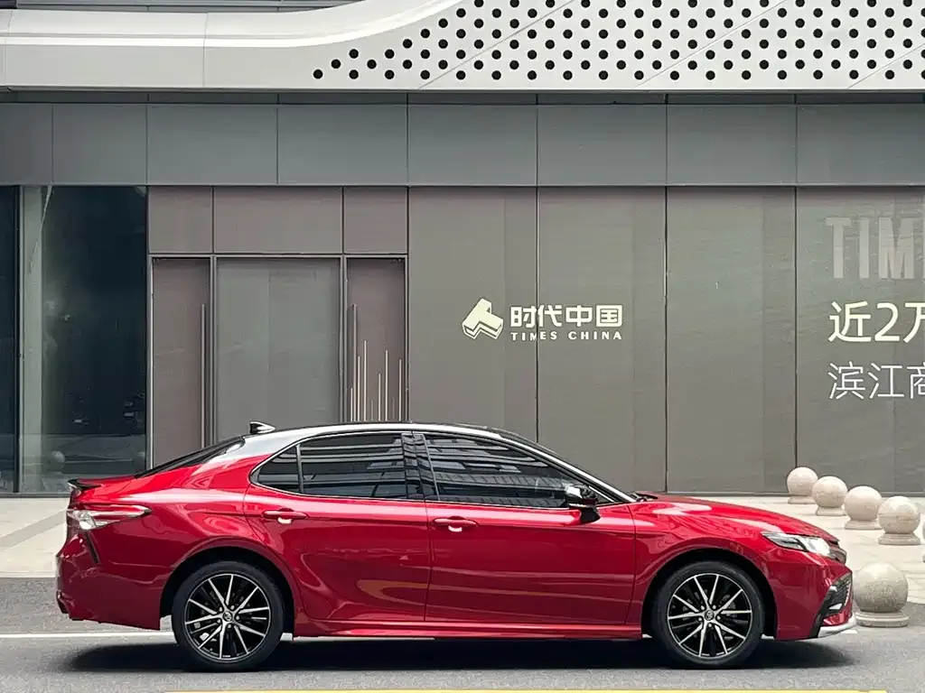 Toyota Camry 2022 из CN, фото 10