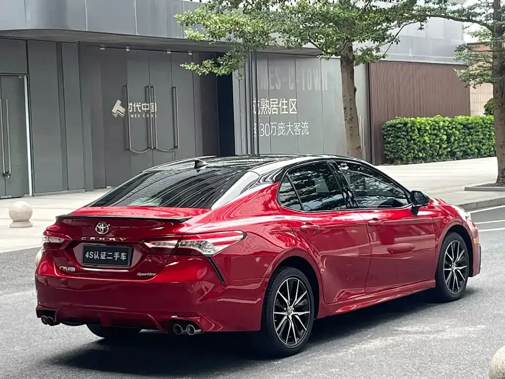 Toyota Camry 2022 из CN, фото 5