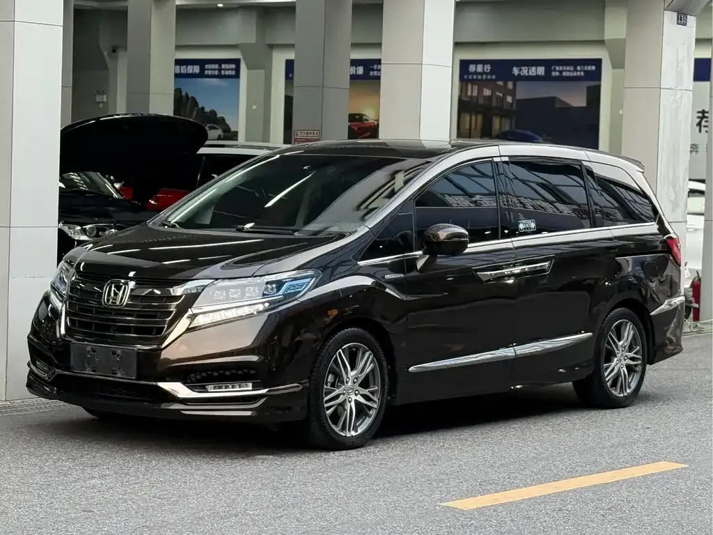 Honda Elysion 2021 из CN, фото 2