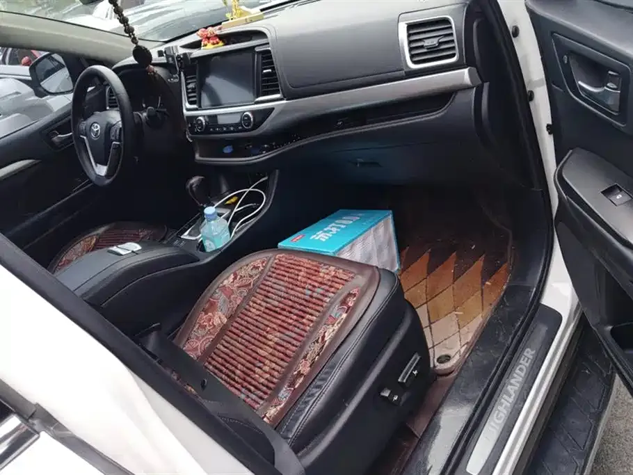 Toyota Highlander 2021 из CN, фото 8