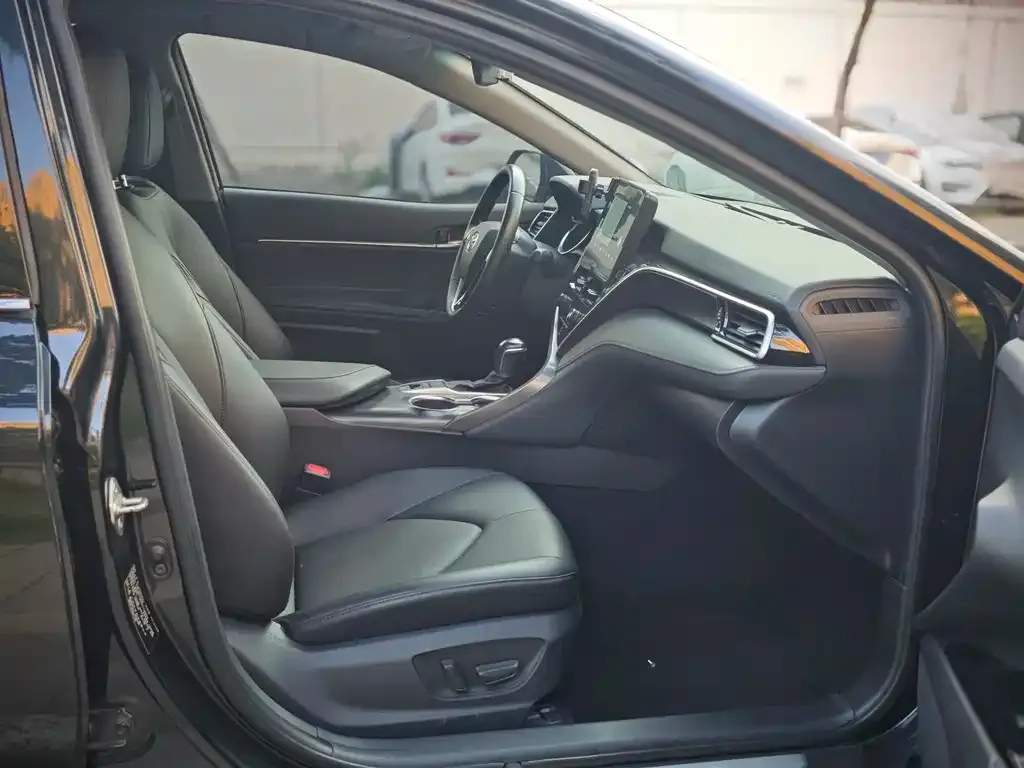 Toyota Camry 2022 из CN, фото 10
