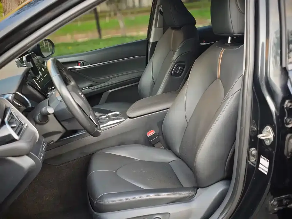 Toyota Camry 2022 из CN, фото 9