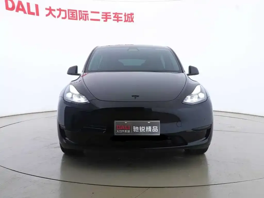 Tesla Model Y 2023 из CN, фото 3