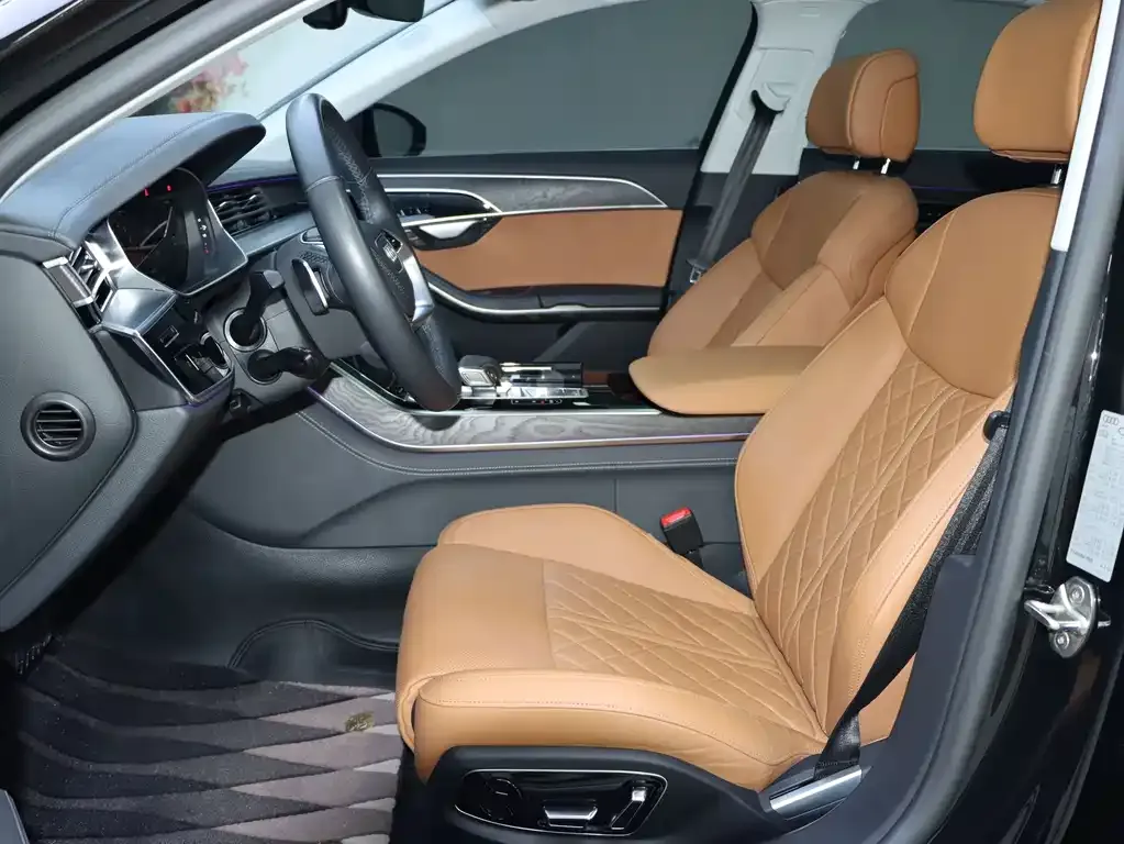 Audi A8 2023 из CN, фото 4