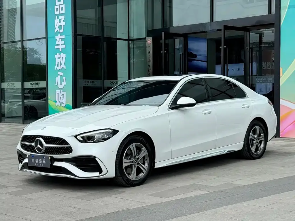 Mercedes-Benz C-Class — фото 1