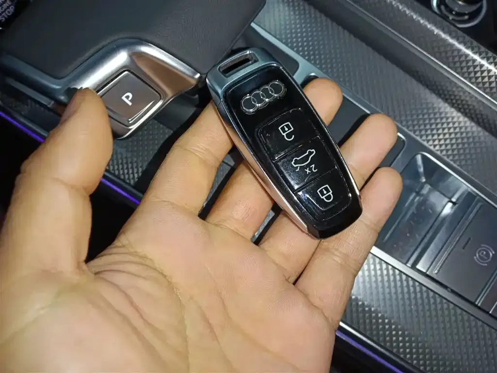Audi A6L 2025 из CN, фото 9