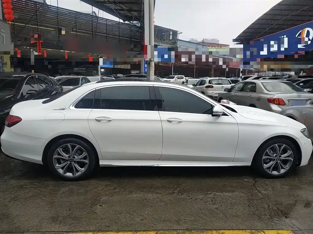 Mercedes-Benz E-Class 2022 из CN, фото 5
