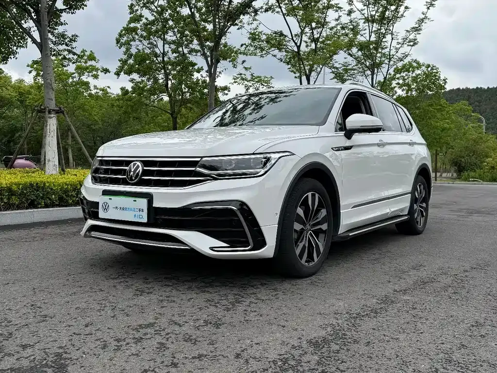 Volkswagen Tiguan L 2022 из CN, фото 1