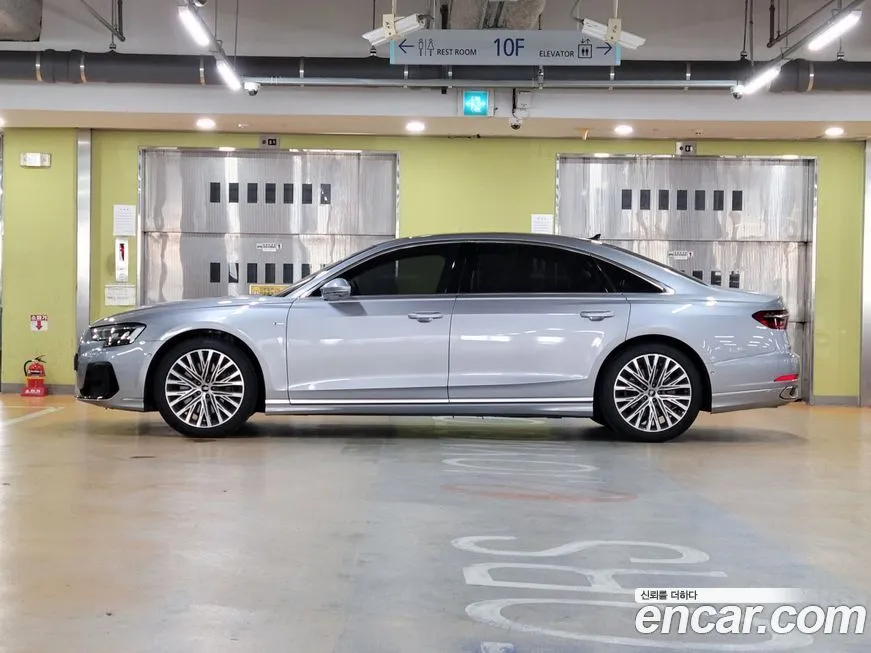 Audi A8 — фото 2