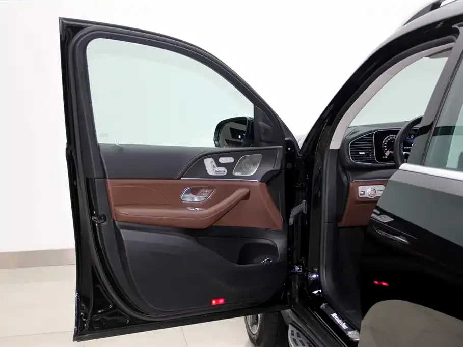 Mercedes-Benz GLS 2024 из CN, фото 5