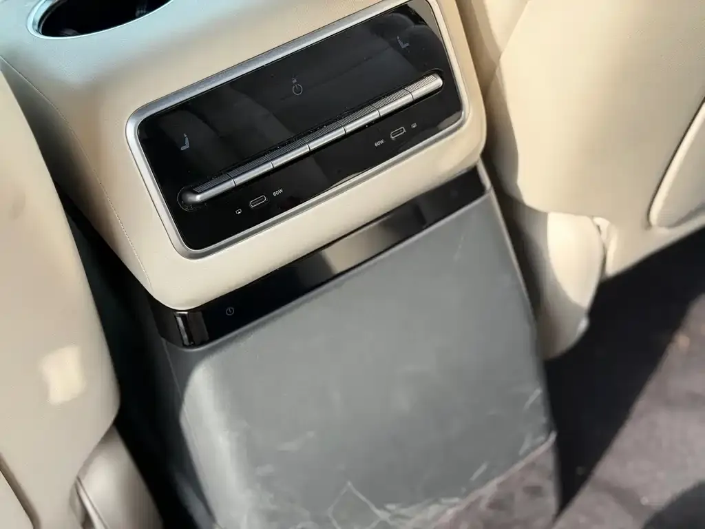 Li Auto L9 2023 из CN, фото 9