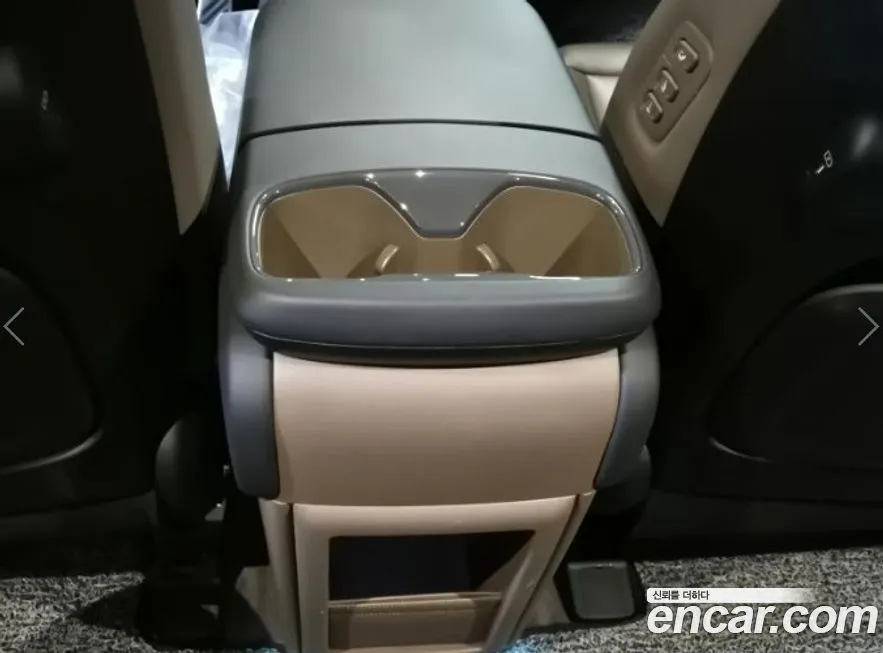 Kia EV9 2024 из KR, фото 10