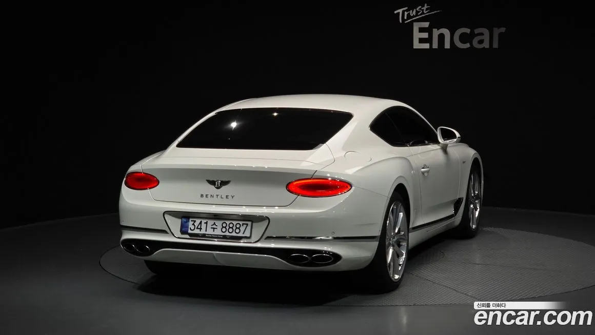 Bentley Continental 2023 из KR, фото 2