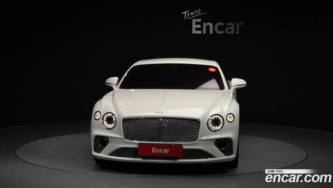Bentley Continental 2023 из KR, фото 3