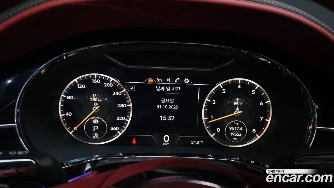 Bentley Continental 2023 из KR, фото 8