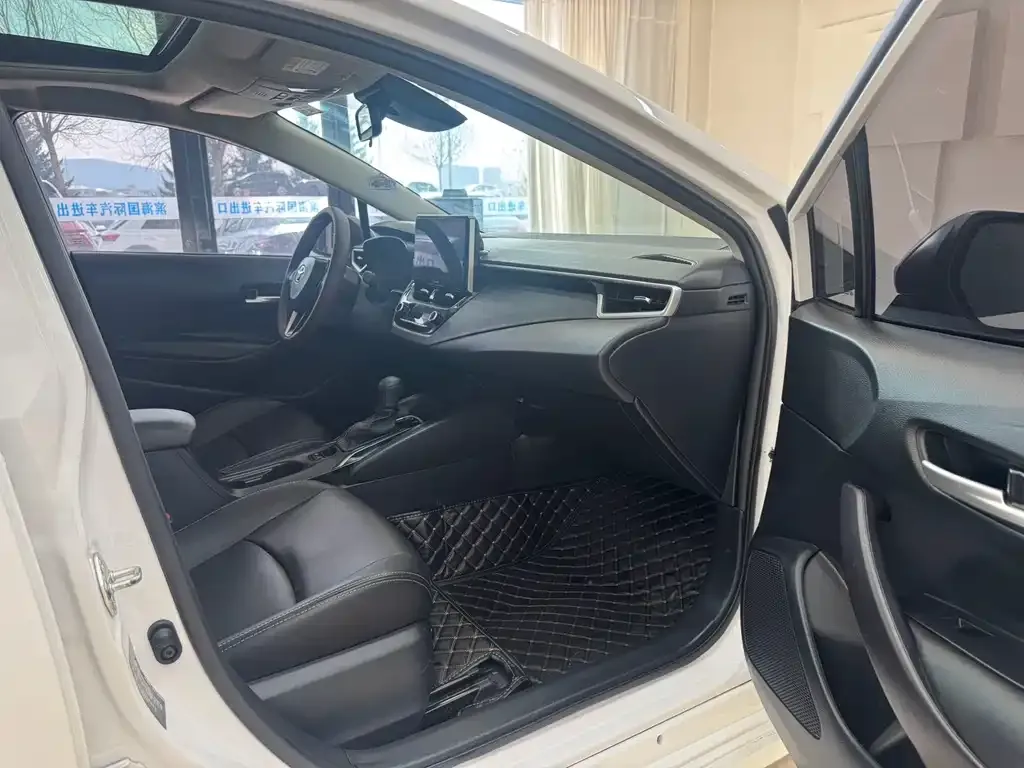Toyota Corolla 2021 из CN, фото 10