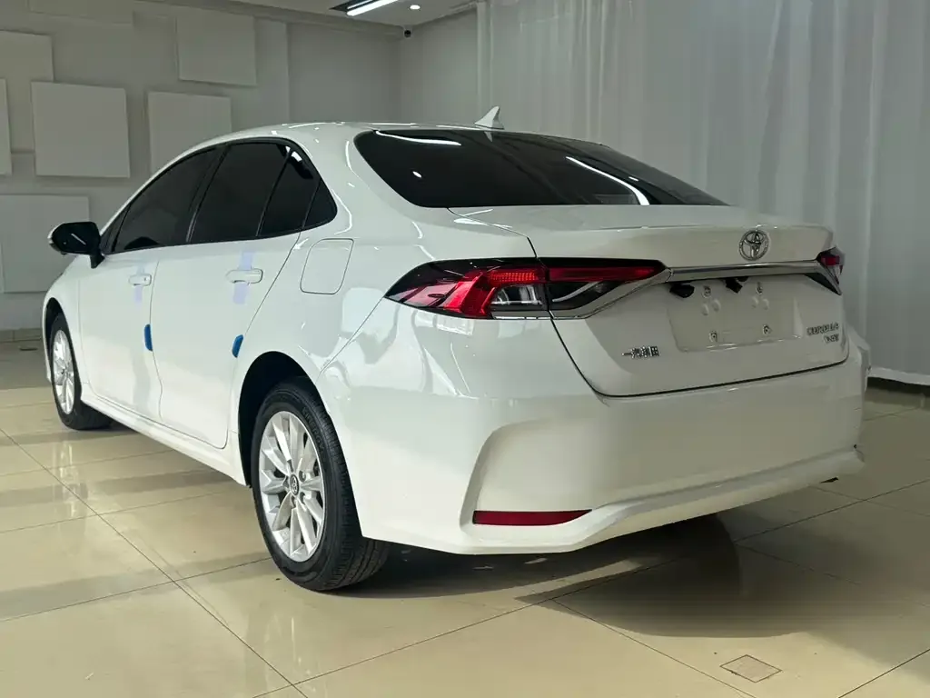Toyota Corolla 2021 из CN, фото 4