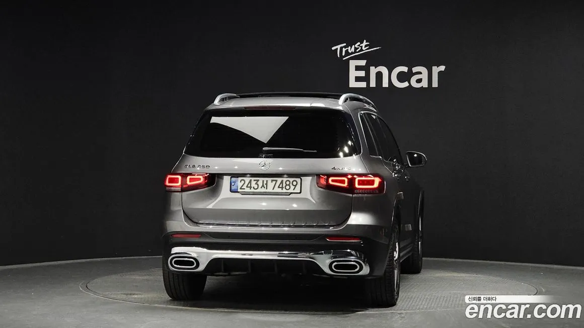 Mercedes-Benz GLB-Class — фото 4