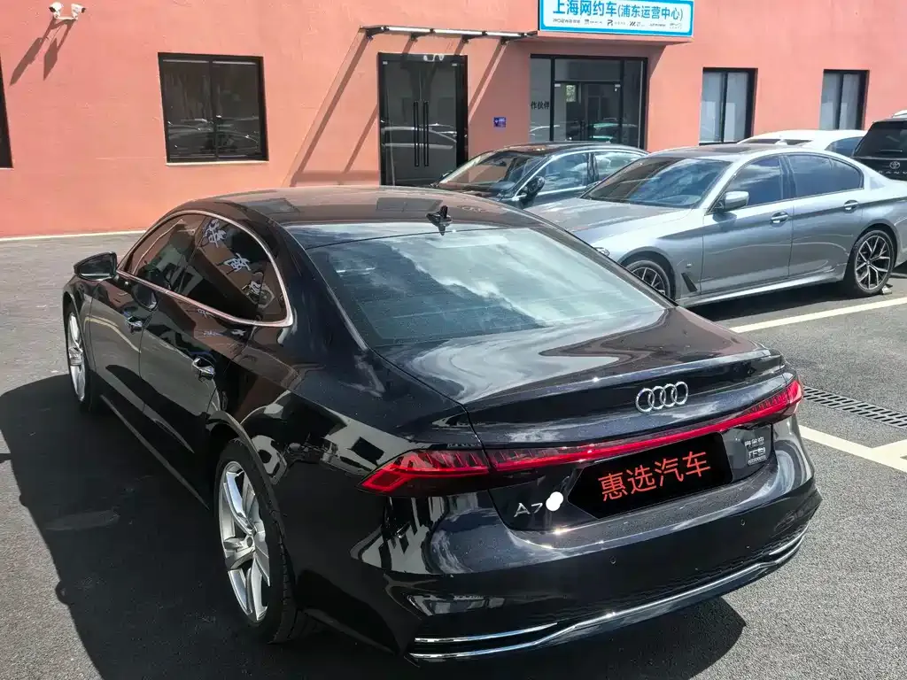 Audi A7L 2023 из CN, фото 9