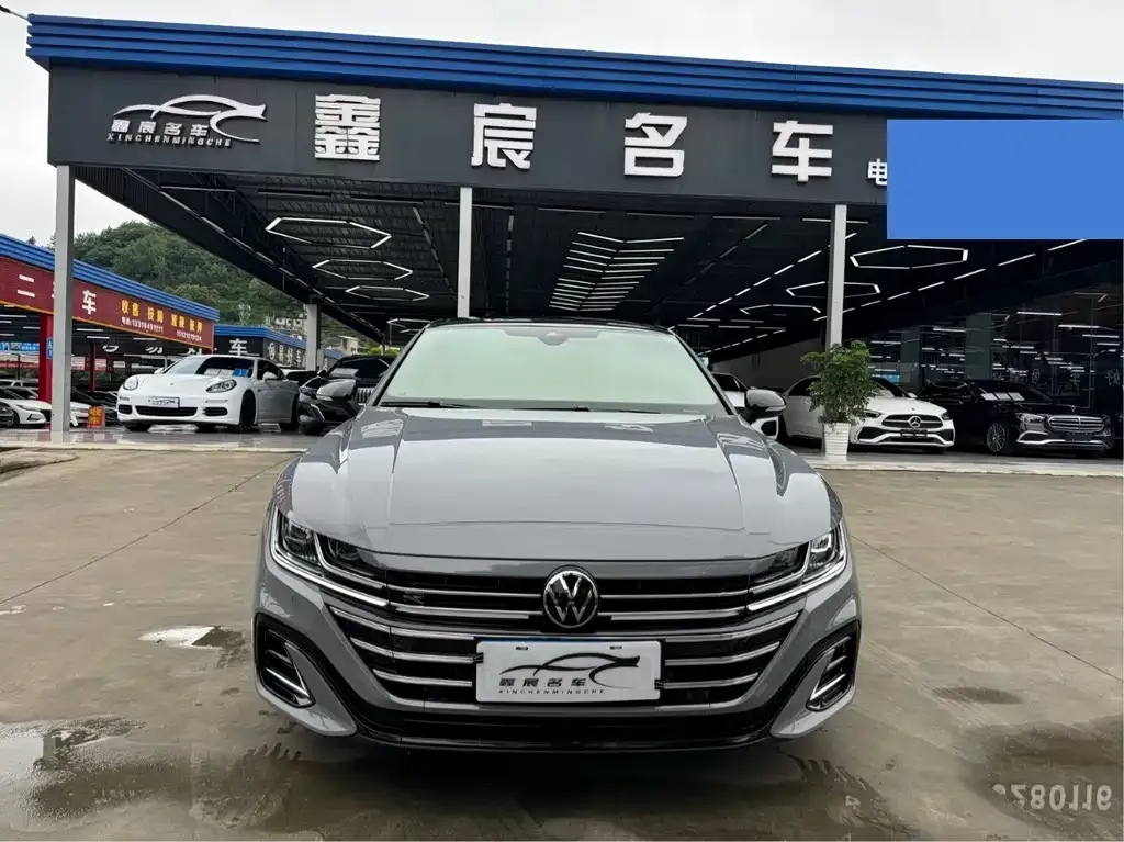 Volkswagen CC 2024 из CN, фото 1