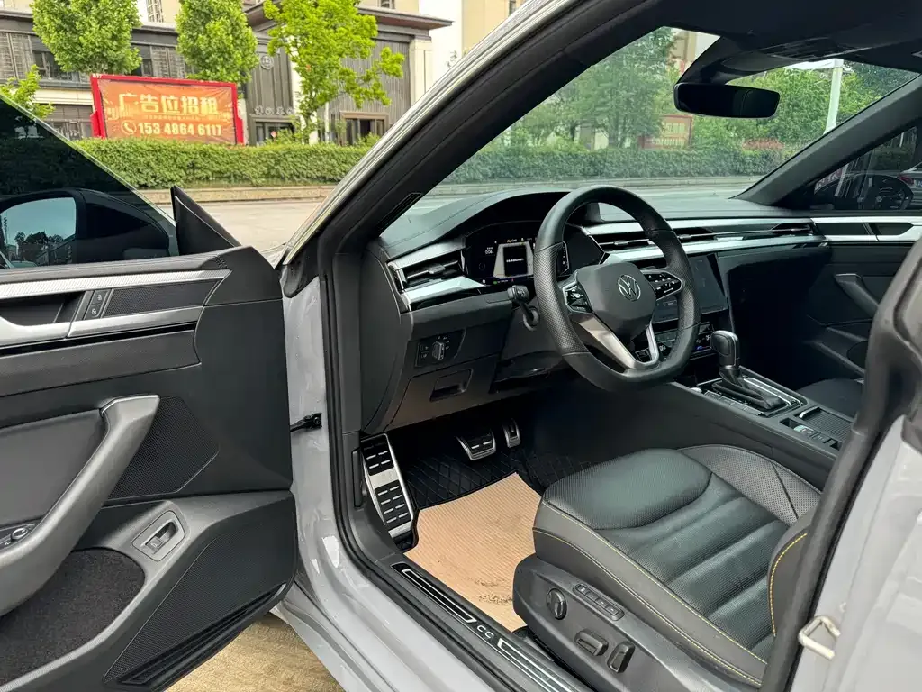 Volkswagen CC 2024 из CN, фото 4