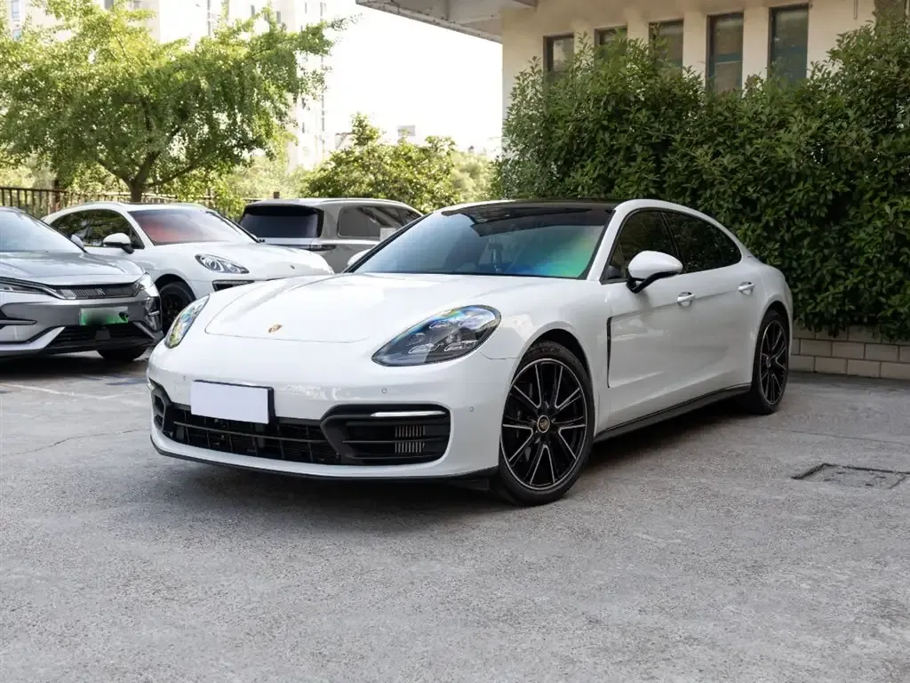 Porsche Panamera 2022 из CN, фото 1