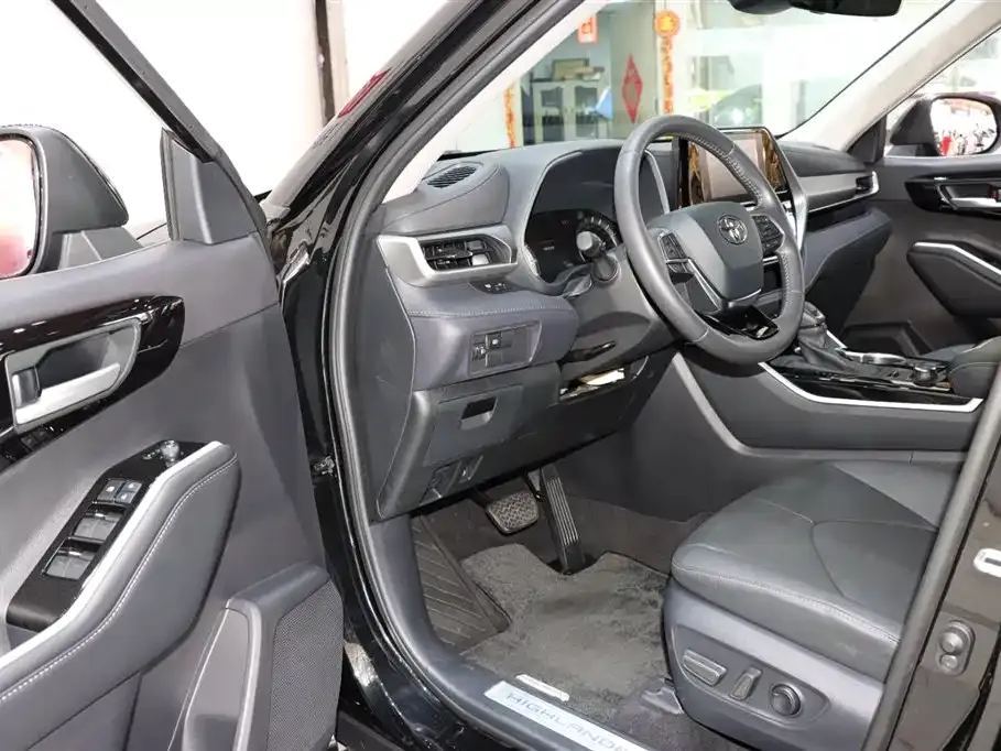 Toyota Highlander 2024 из CN, фото 8