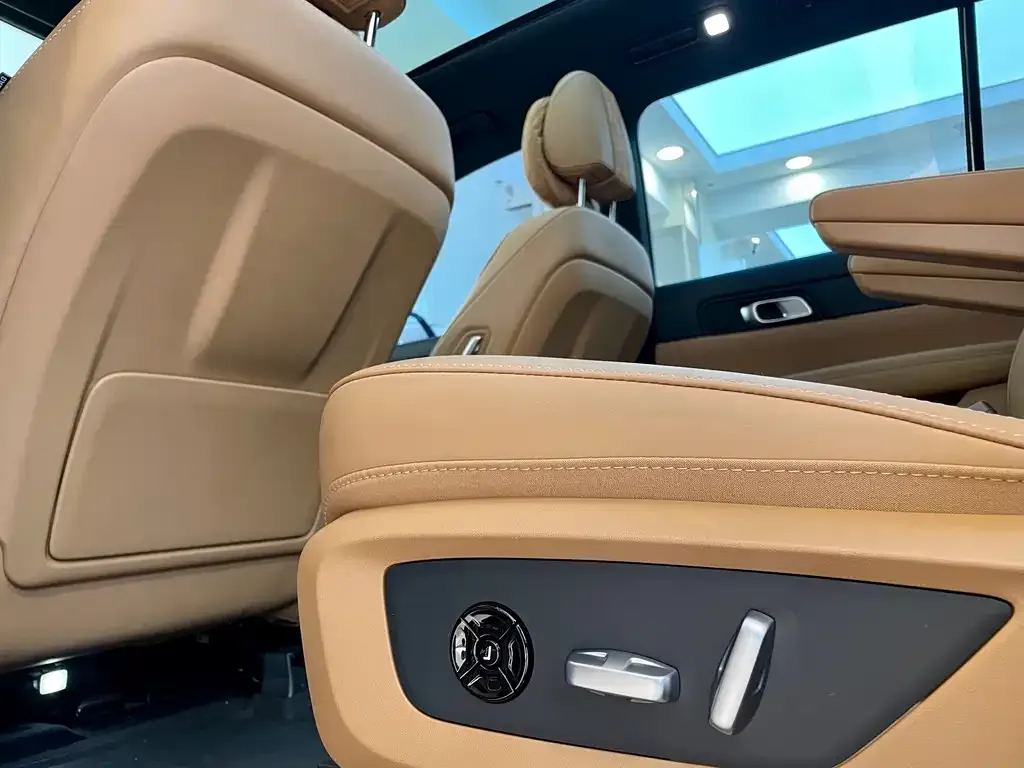 Li Auto ONE — фото 10