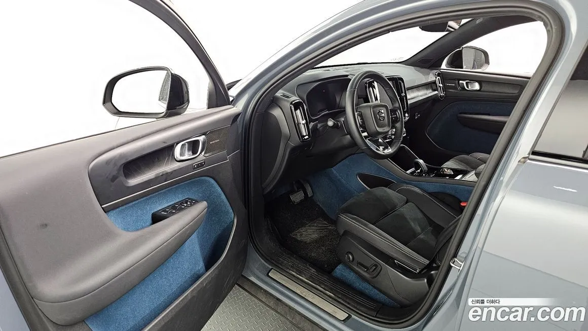 Volvo C40 2023 из KR, фото 10