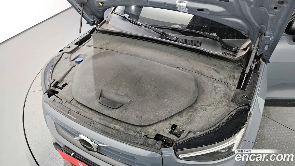 Volvo C40 2023 из KR, фото 6