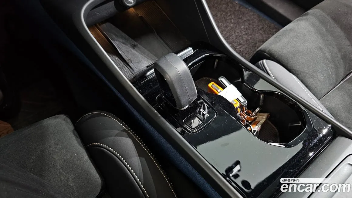 Volvo C40 2023 из KR, фото 9