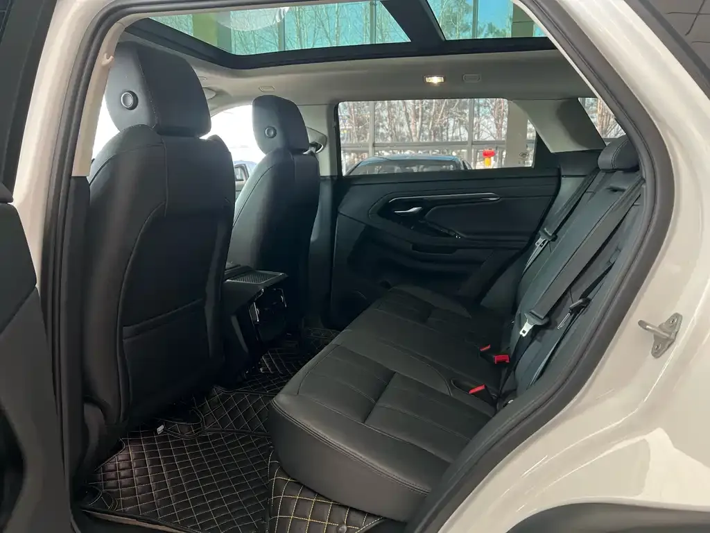Land Rover Evoque 2023 из CN, фото 6
