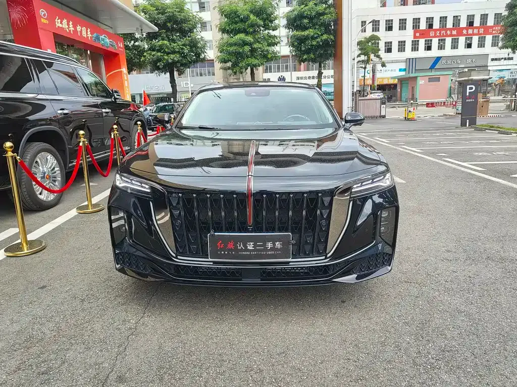 Hongqi H9 — фото 2