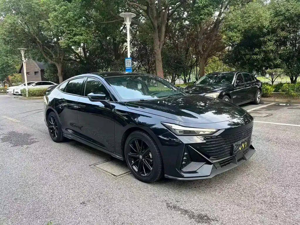 Changan UNI-V 2023 из CN, фото 3