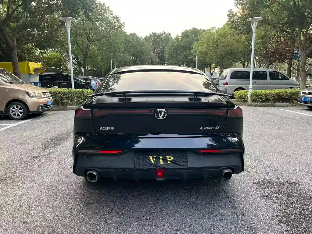 Changan UNI-V 2023 из CN, фото 8