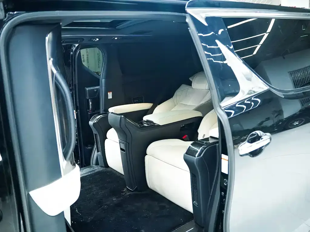 Lexus LM 2022 из CN, фото 8