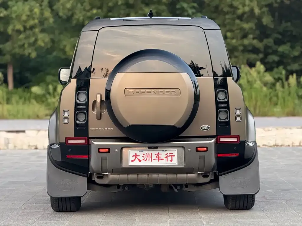 Land Rover Defender — фото 5